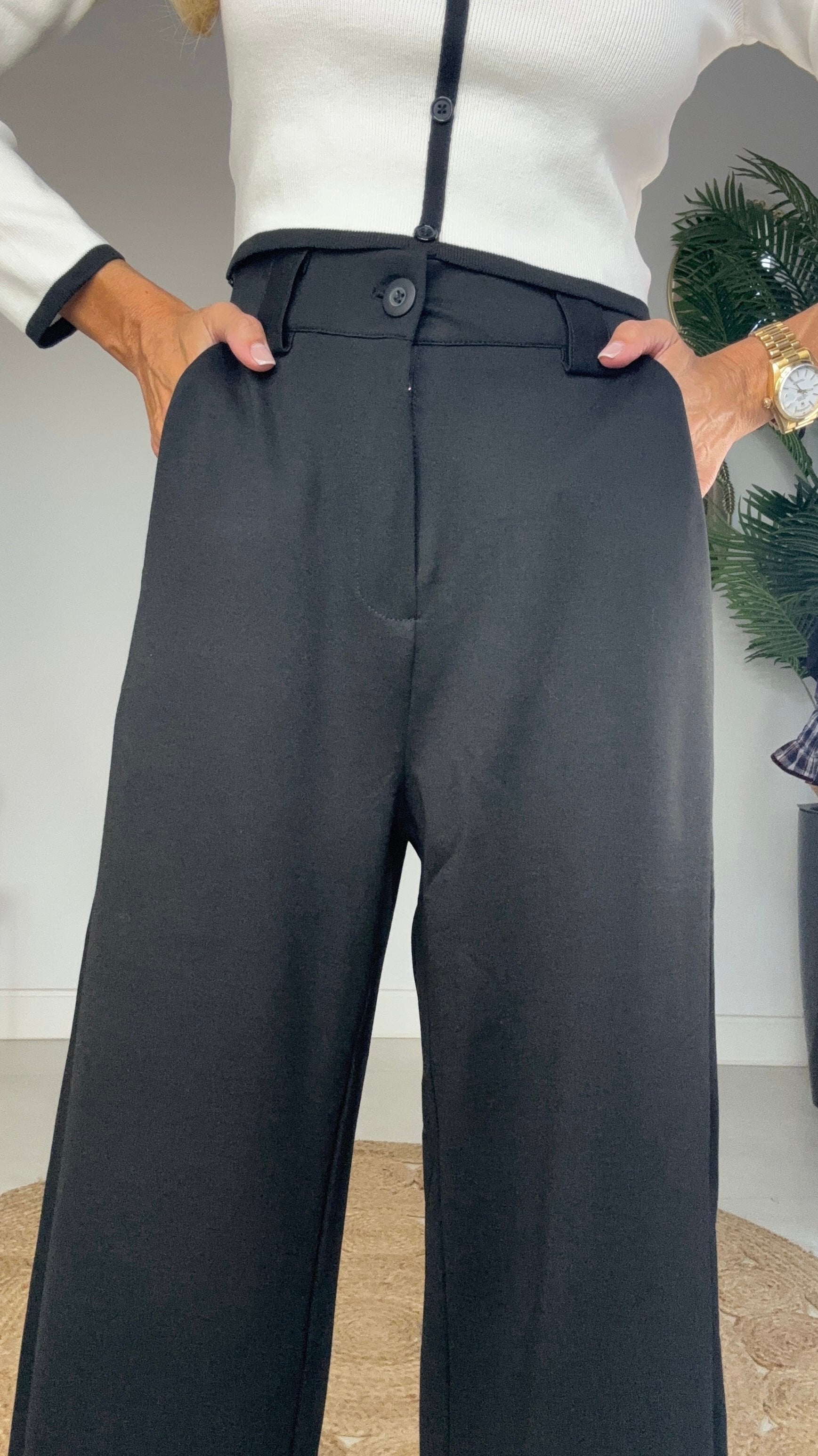 Pantalón Negro Esencial