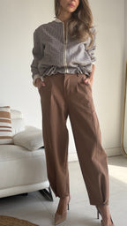 Pantalón bombacho botón