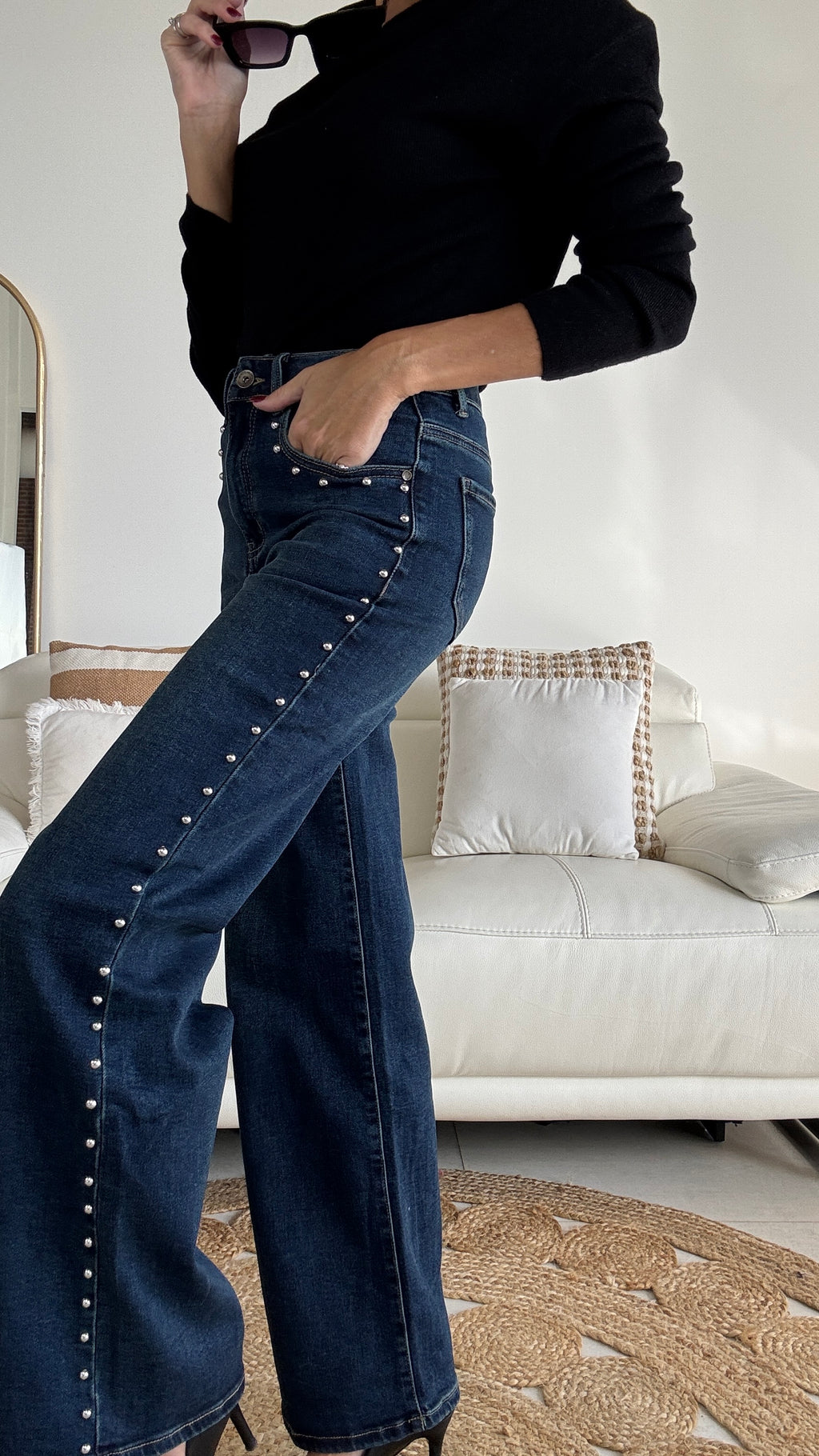 Pantalón vaquero tachuelas