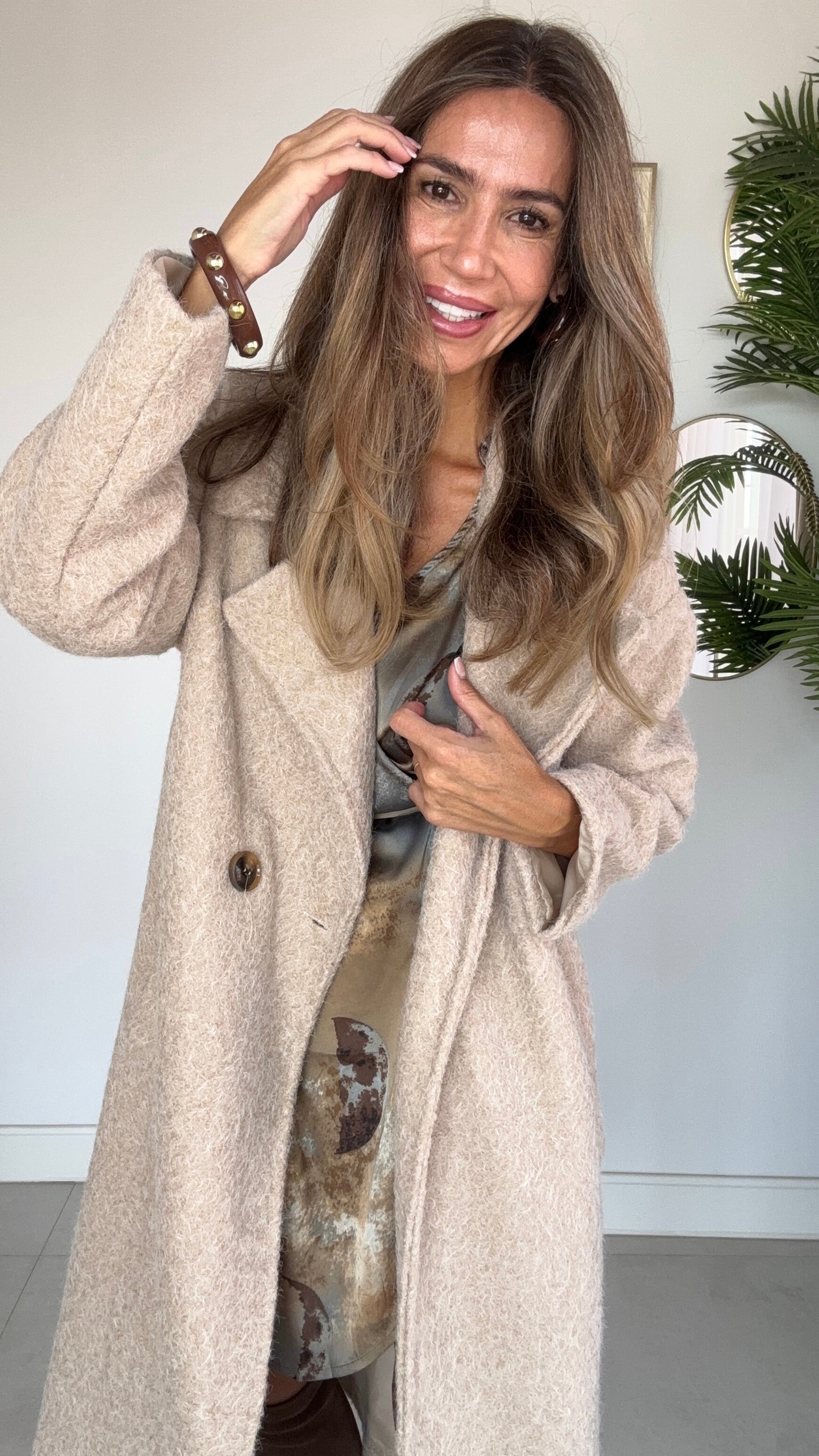 Abrigo Veloura Beige