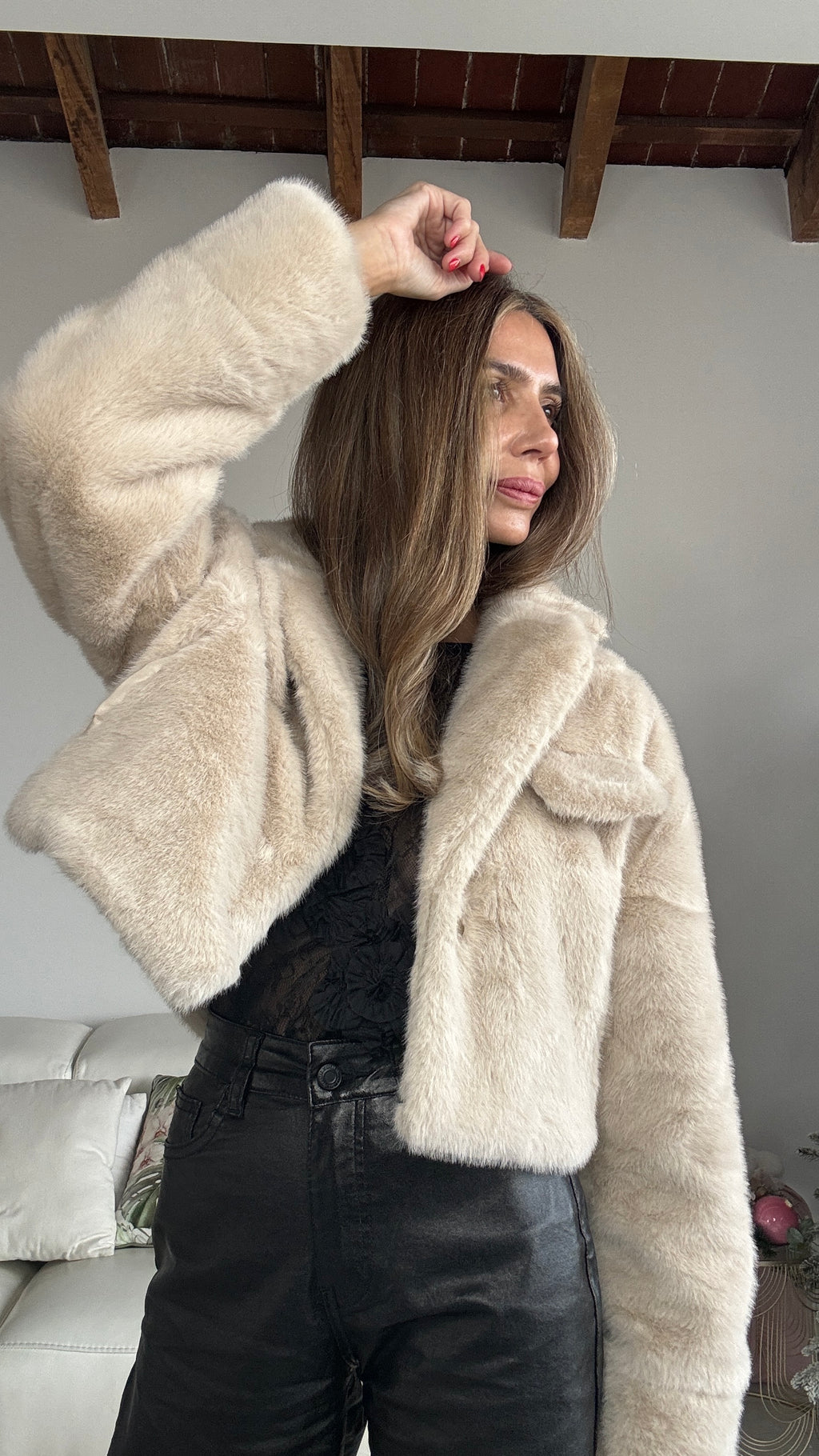 Chaqueta de pelo crop top