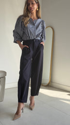 Pantalón bombacho botón