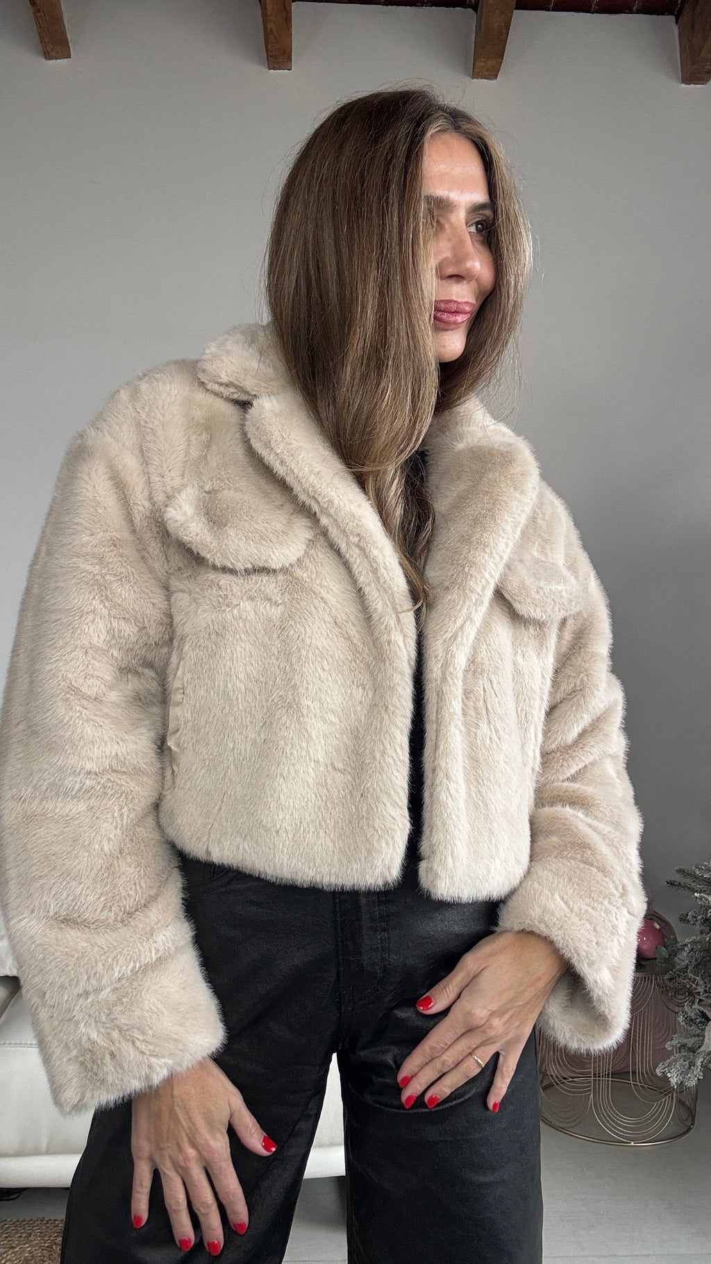 Chaqueta de pelo crop top