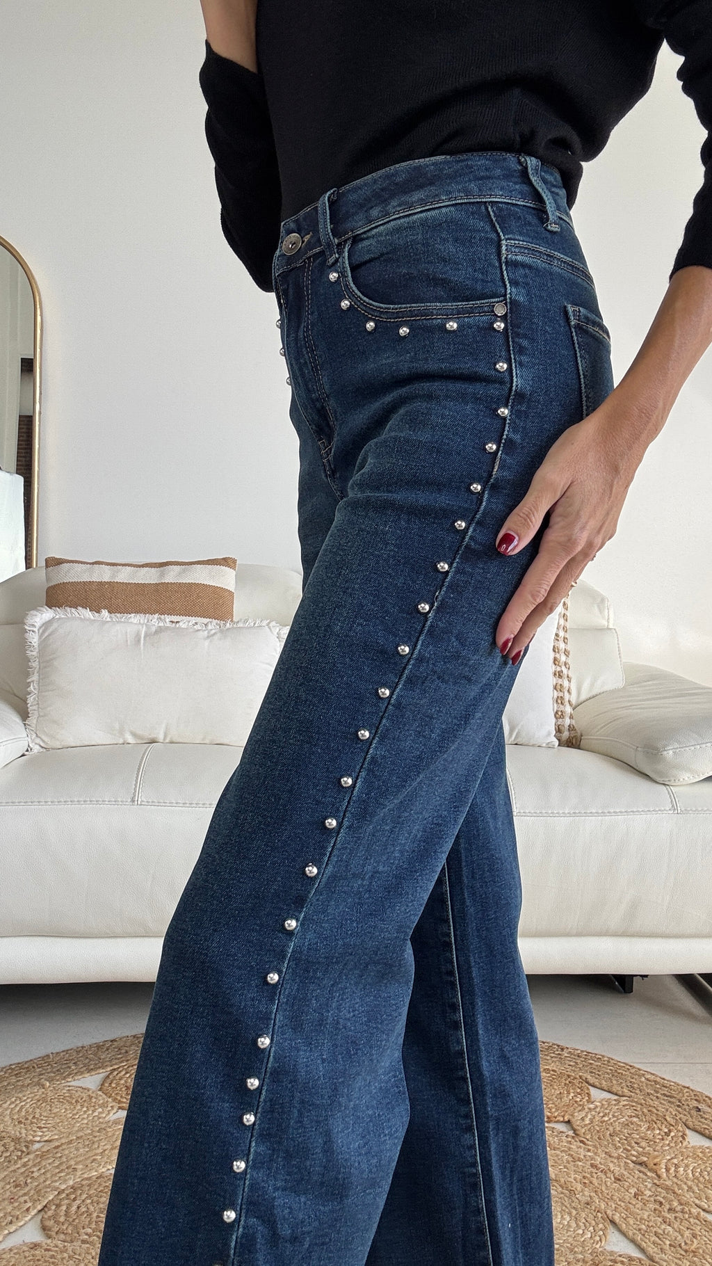 Pantalón vaquero tachuelas