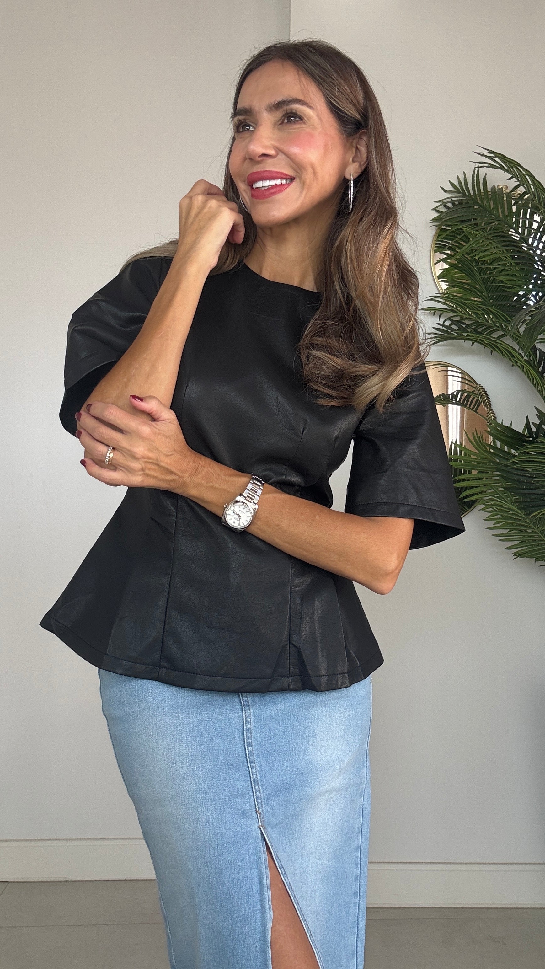 Top tacto piel peplom