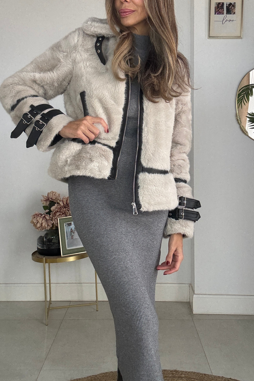 Cazadora  pelo gris  y cuero