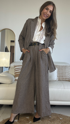 Pantalón de paño y cuadritos