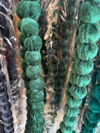 Collares bolitas terciopelo